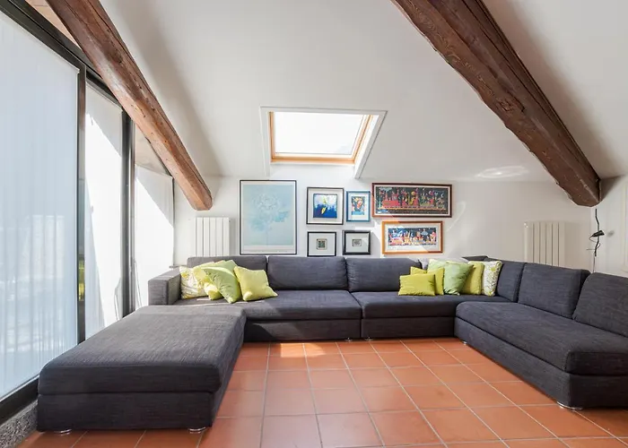 Apt With Terrace And Shared Pool! Lake View! Apartamento Nesso