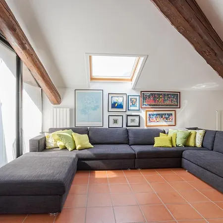Apt With Terrace And Shared Pool! Lake View! Daire Nesso
