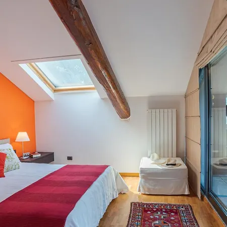 Daire Apt With Terrace And Shared Pool! Lake View!