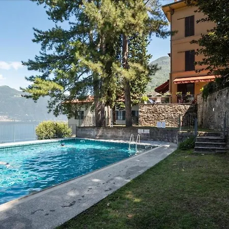 Apt With Terrace And Shared Pool! Lake View! Appartement *